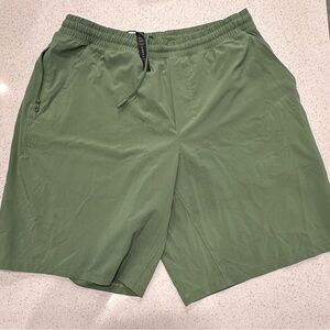 Lululemon Pace Braker 7” (Lined) - Large